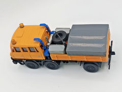 8903782