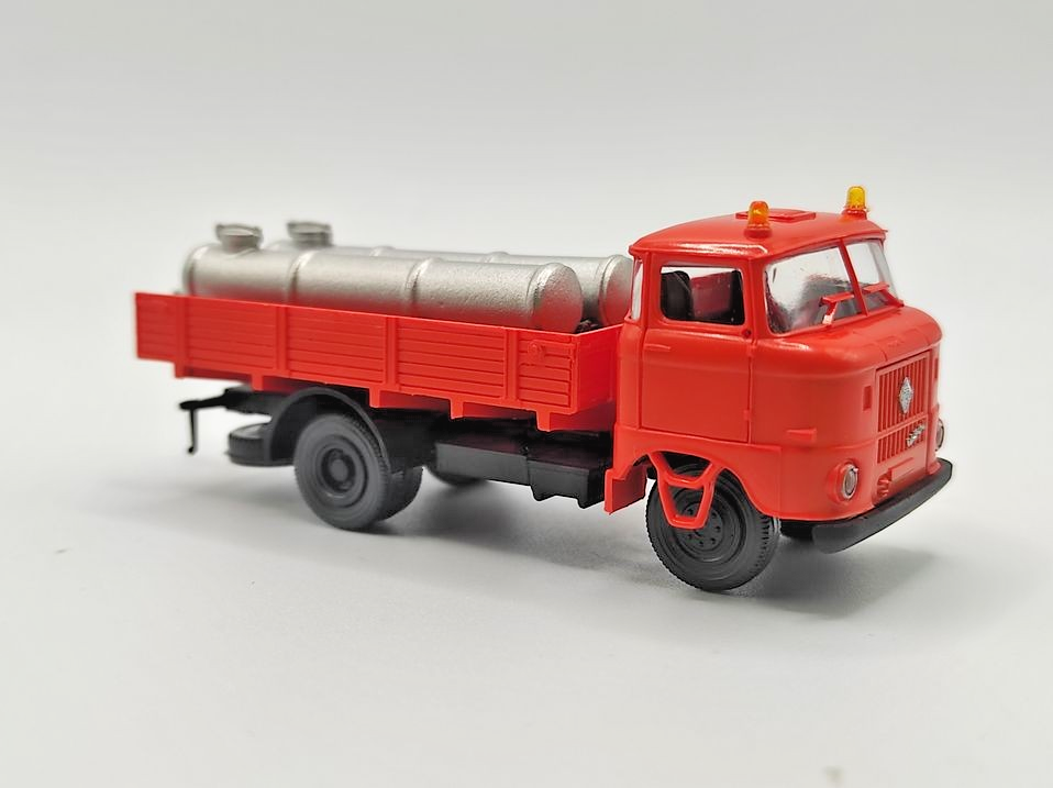 8605188
