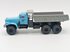 8905225