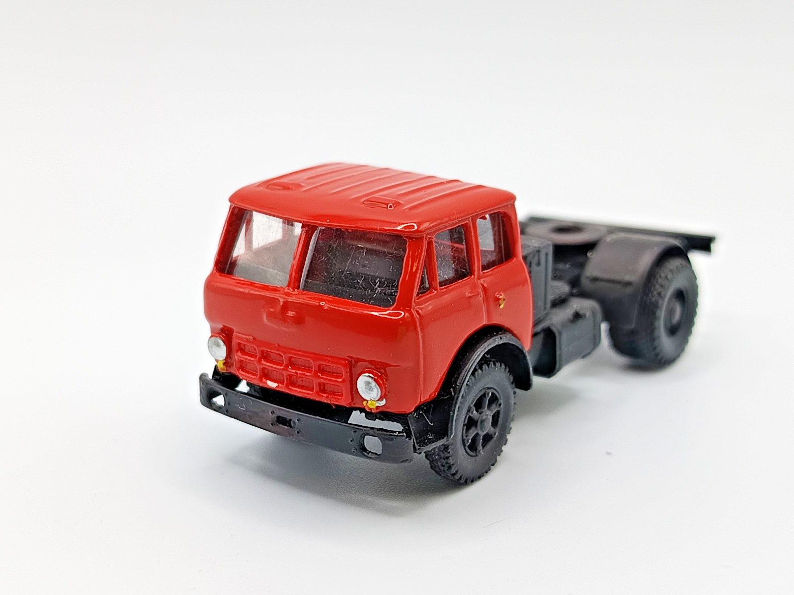 9046605