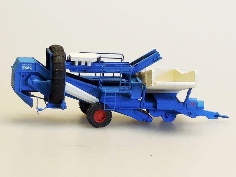 7006679