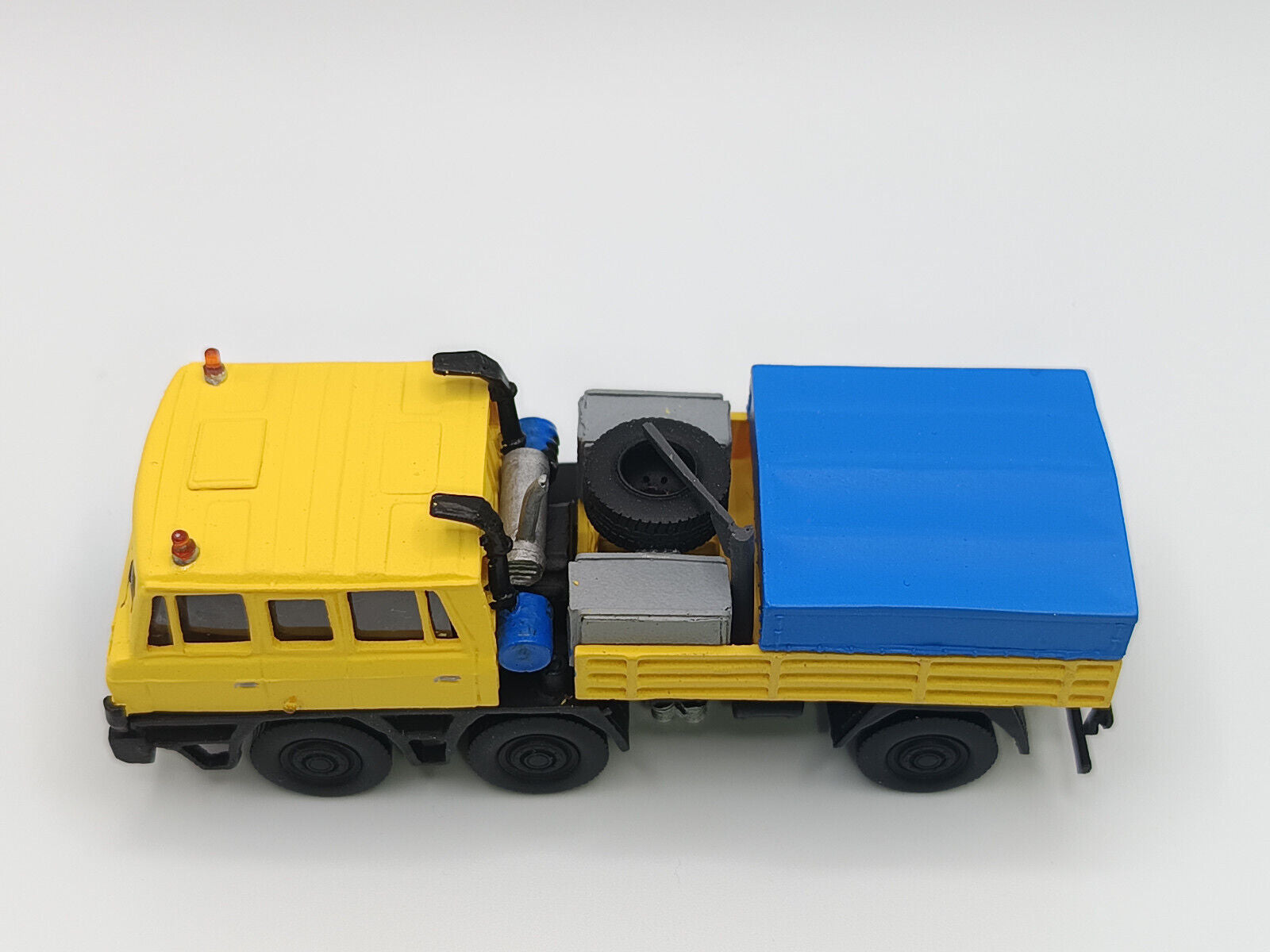 6440927