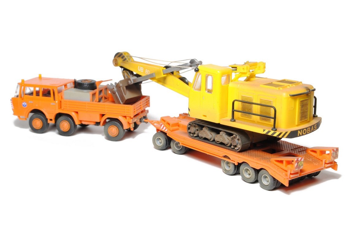 8502736
