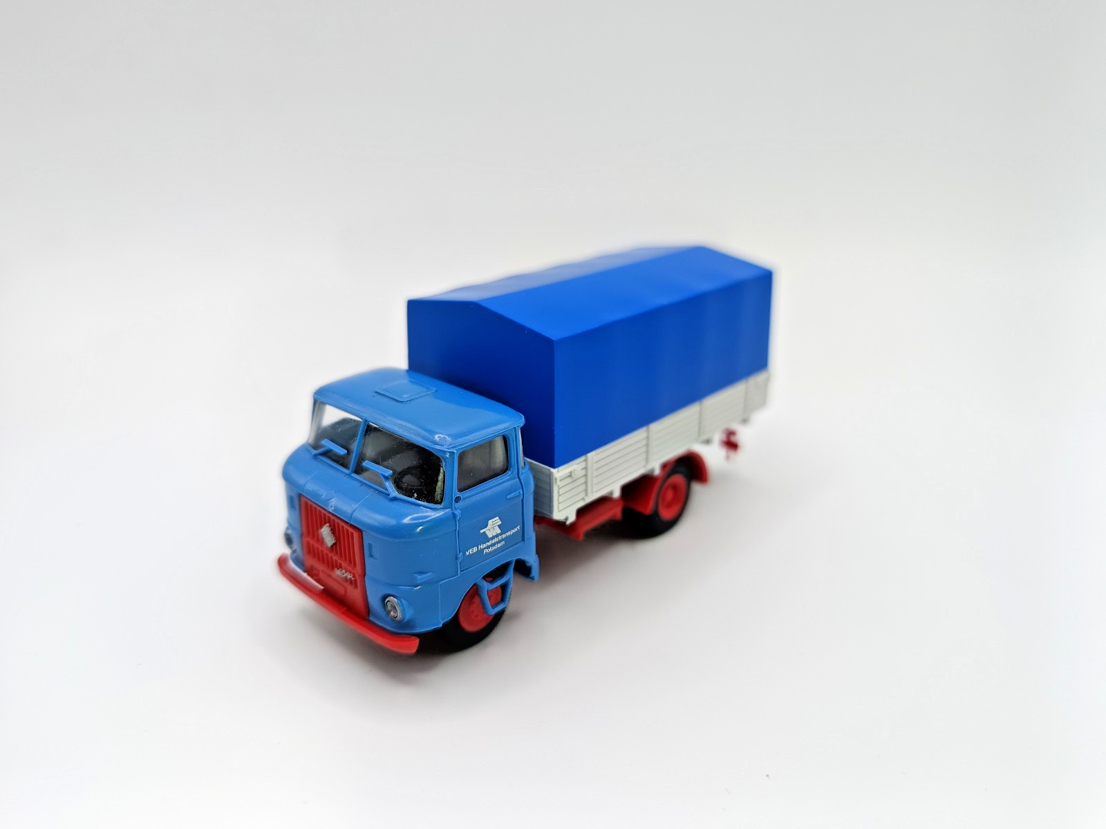 8634710