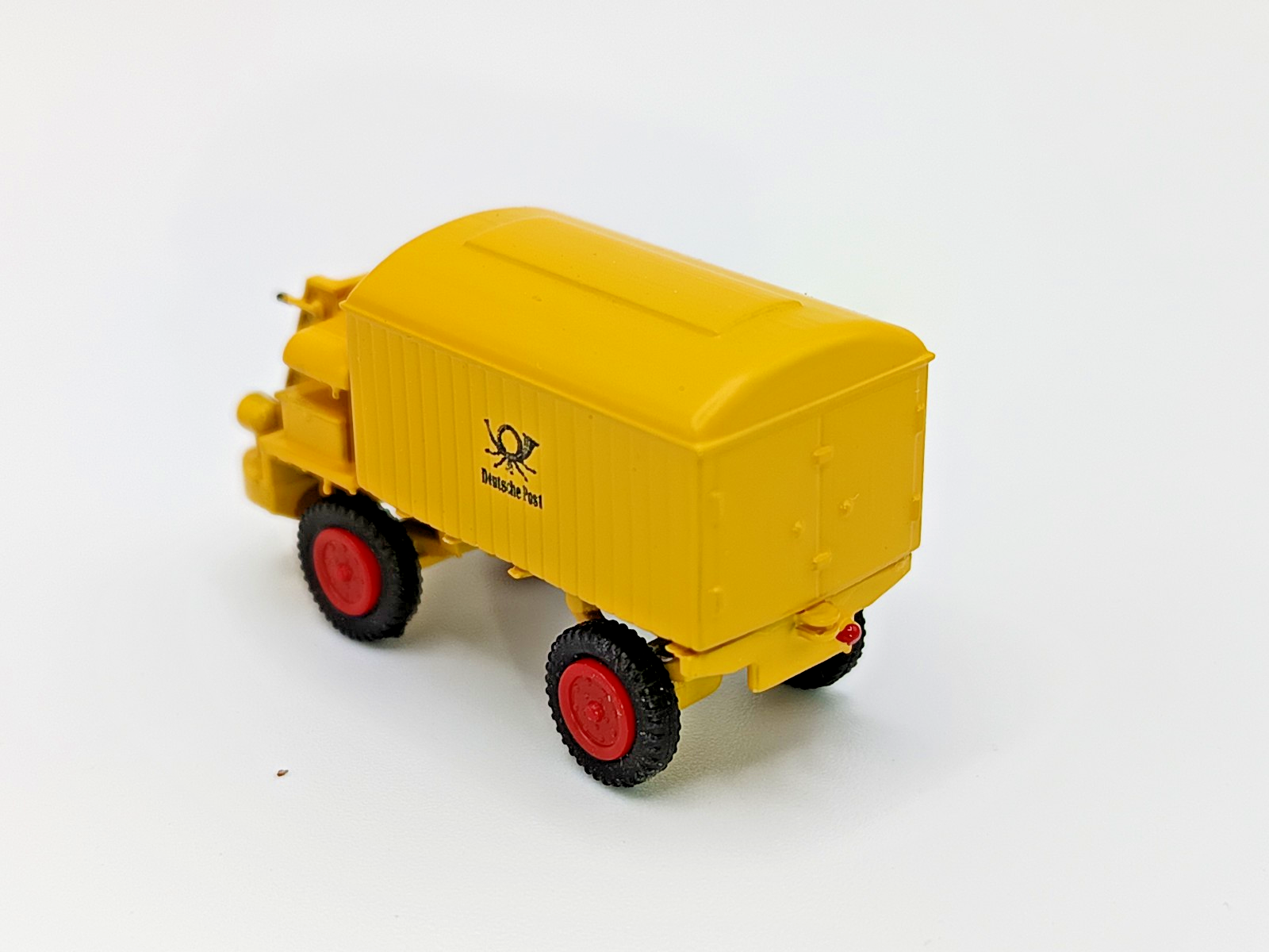 8815570