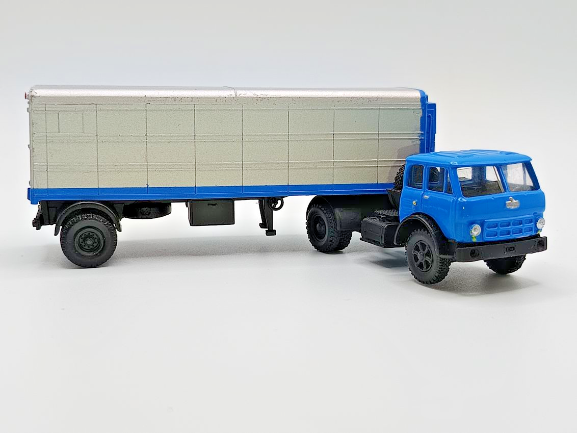 9046632