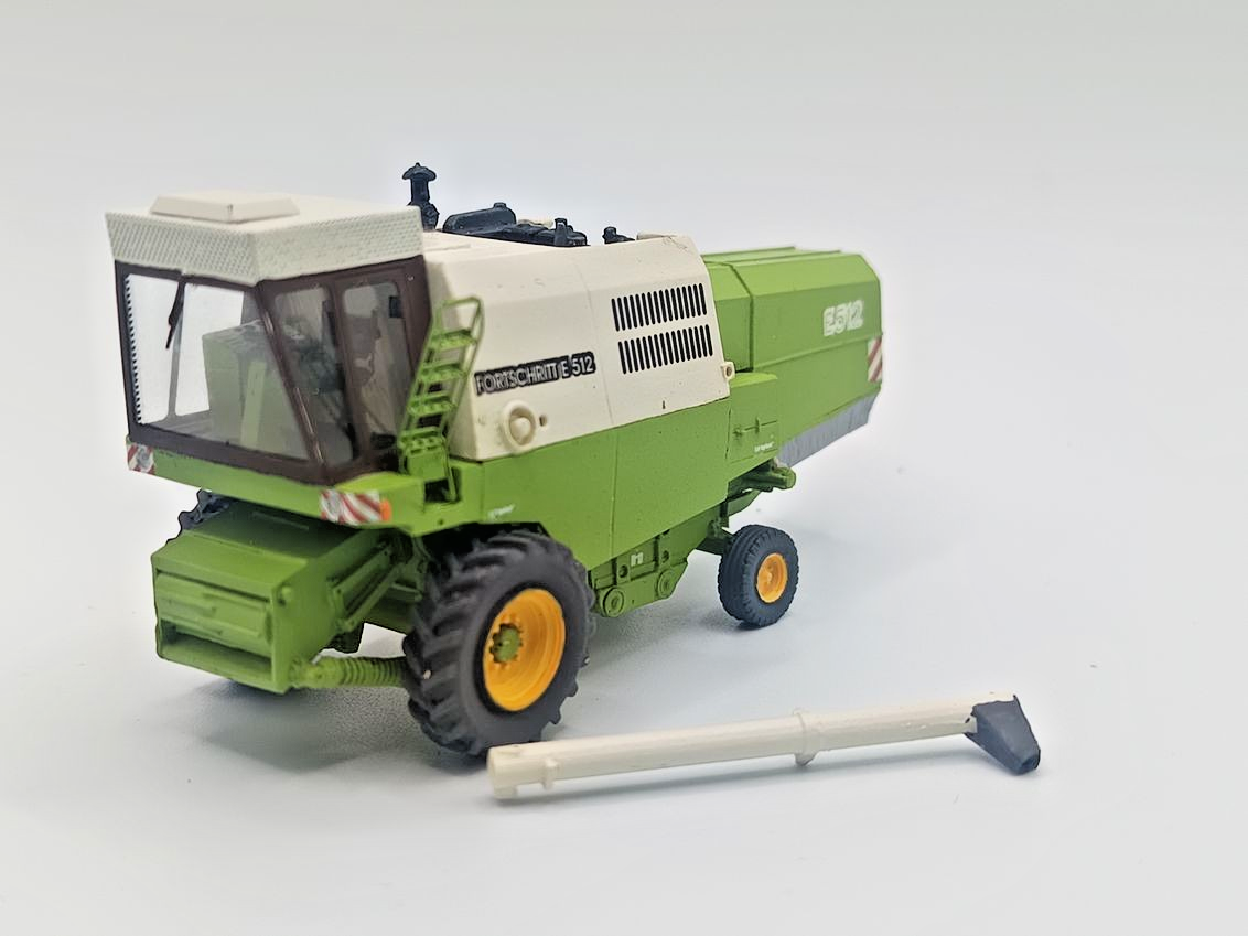 9002128