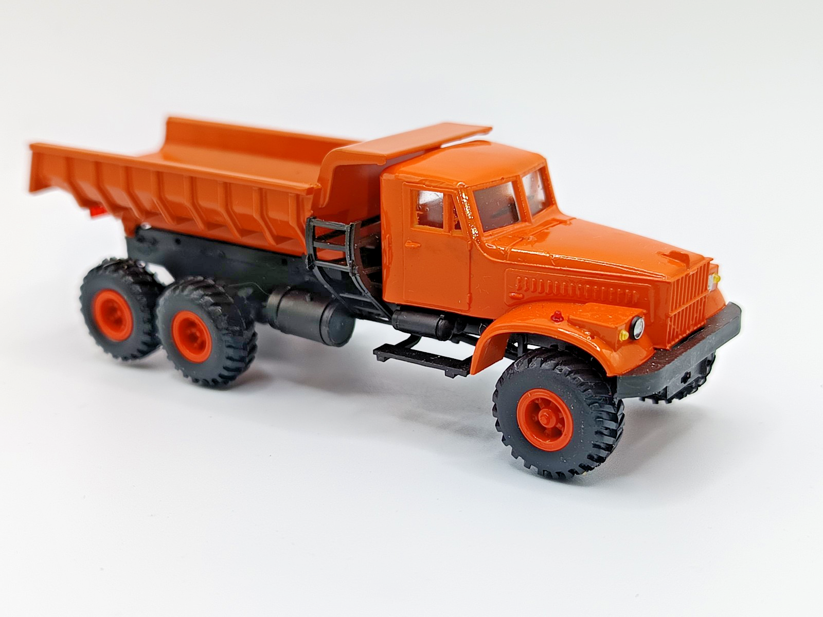 8691581