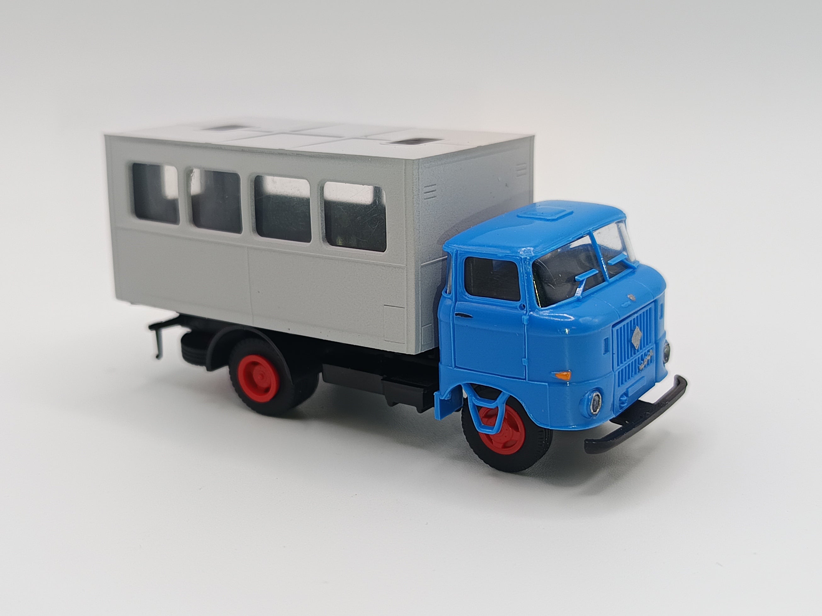 OP 87305, IFA W50 Leutekoffer, 1:87 H0