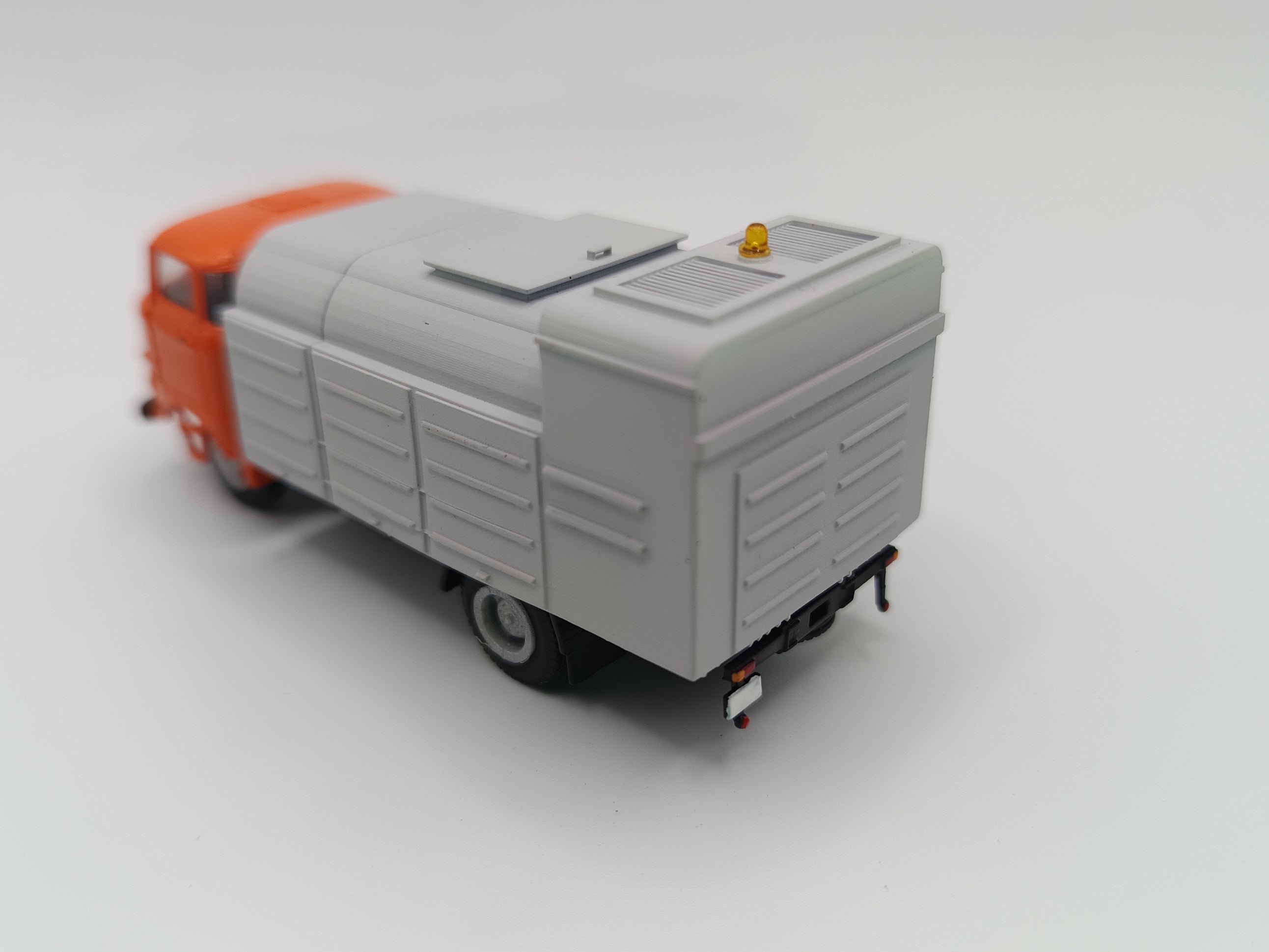 OP 87308  IFA W50, mit Hochdruckspülaufbau HDS 120  1:87 / H0,