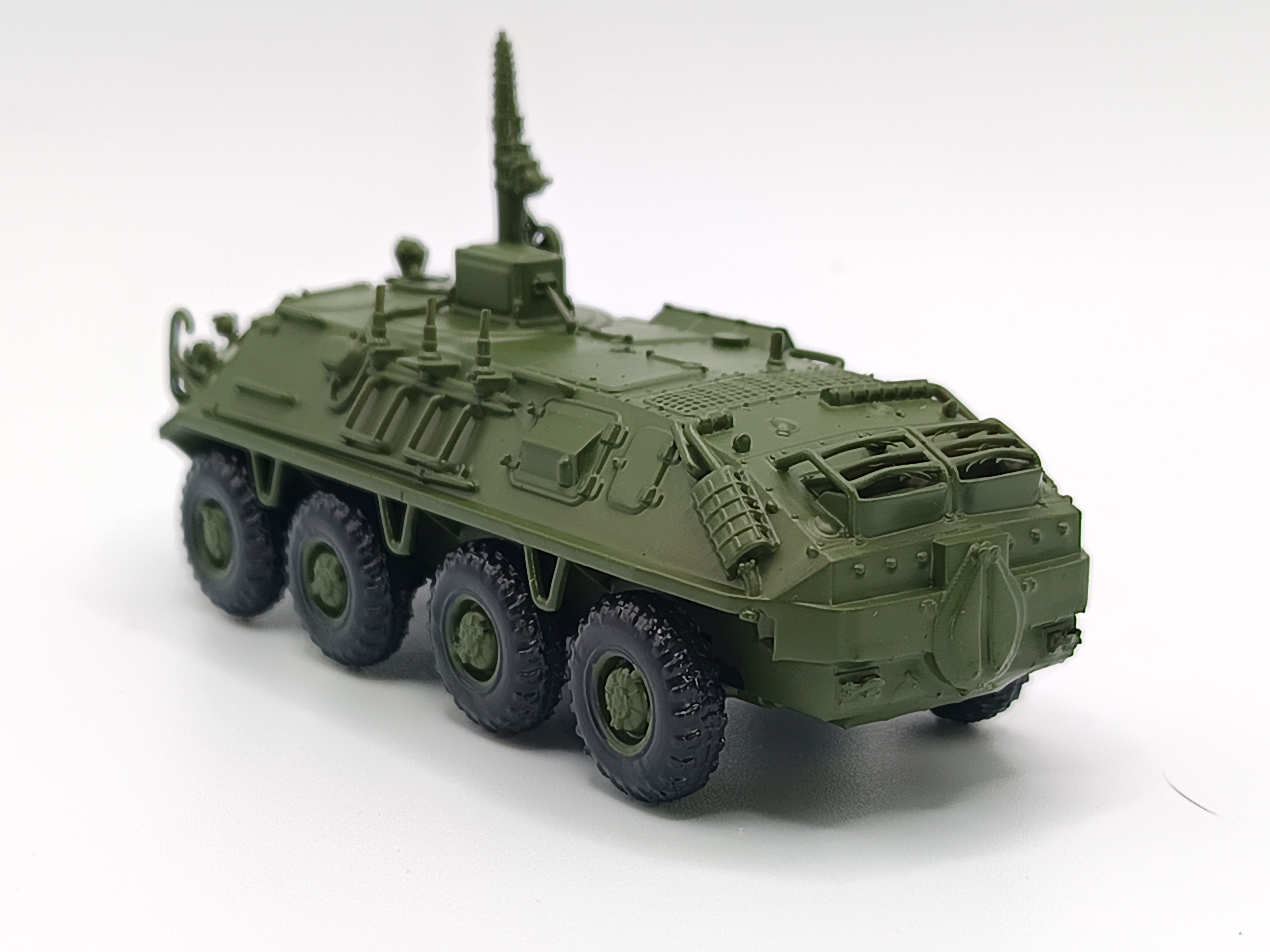 OP 87624-1 , BTR-60 PU-12,  SPW 60 , grün  NVA,  Fertigmodell,  1/87, H0,