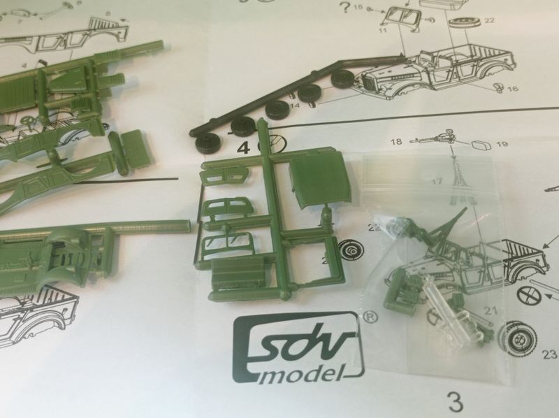 SDV 87182, GAZ 69A,  Plastikbausatz 1/87, H0,